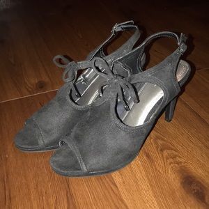 NWOT Black Velvet Peep Toe Heels - 7 1/2 M